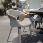Chaise de salle à manger crème
